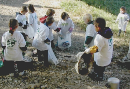 Opération “nettoyons la nature” 2005