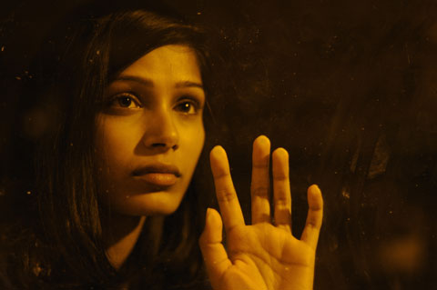 Miral interprétée par FREIDA PINTO, actrice révélée dans Slumdog Millionaire