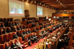 Réunis à Avignon les 20 et 21 octobre pour leur traditionnel congrès, les 102 présidents des conseils généraux ont adopté une motion afin d’obtenir de l’État des ressources durables et pérennes