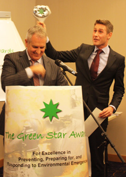 Les Green Star Awards sont à l'initiative conjointe du Bureau des Nations Unies pour la Coordination des Affaires Humanitaires (BCAH), de Green Cross International (GCI) et du Programme des Nations Unies pour l’Environnement (PNUE)