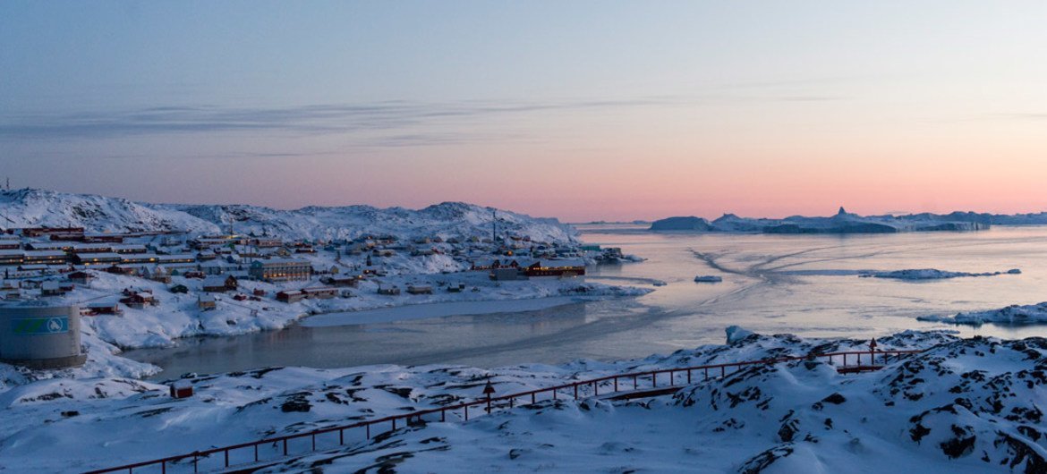 La fonte des calottes glaciaires au Groenland s'accélère.