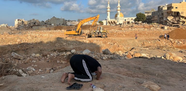 COP28 : un an après la percée sur les « pertes et dommages » en Egypte, pays riches et pays pauvres toujours divisés