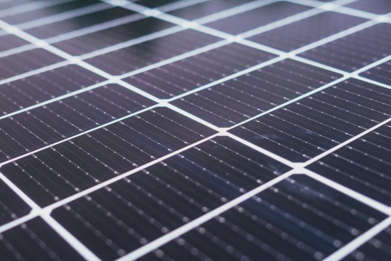 Installer des panneaux solaires en 2024
