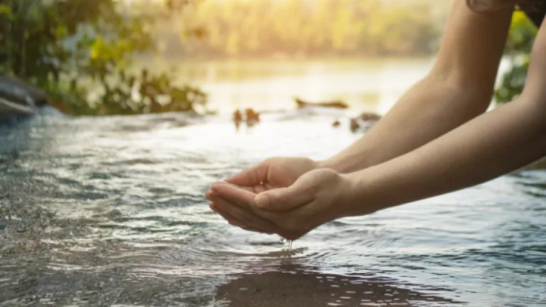L&rsquo;eau en 2050 : une France à sec ? De graves tensions sur les écosystèmes et les usages sont à anticiper …