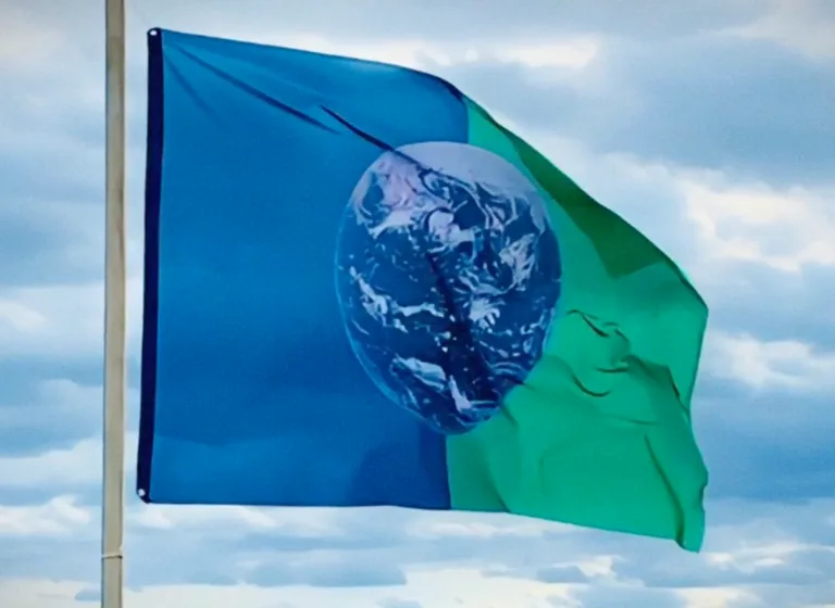 L’Appel du 8 octobre sous le Drapeau de la Terre : un Manifeste pour l’avenir des terriens