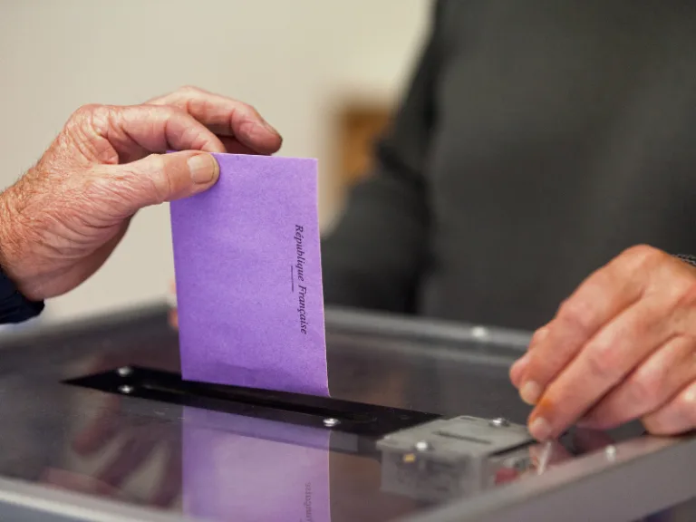 Municipales 2026 : les Français·es attendent des engagements sur la réduction des déchets