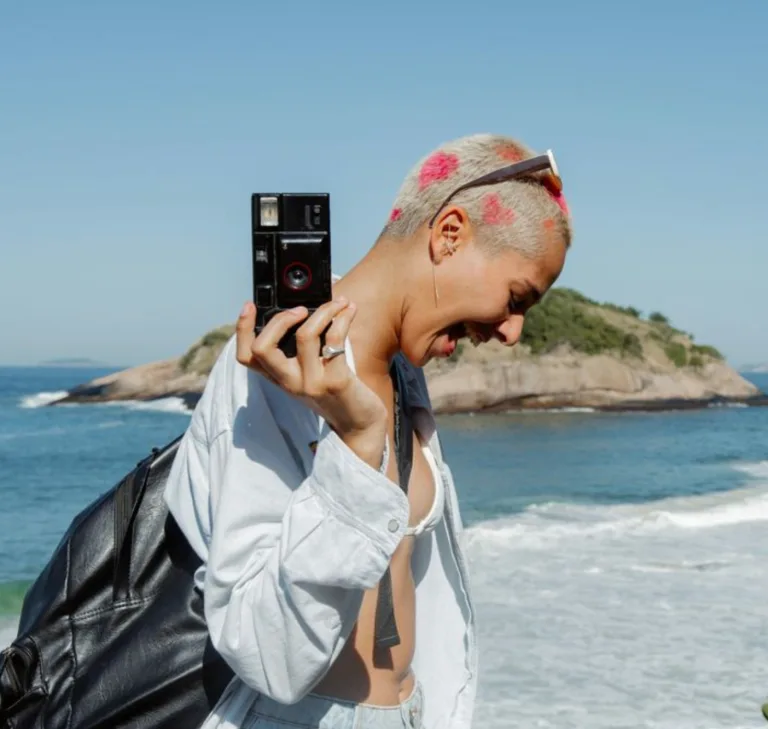 Slow travel : les femmes et la Gen-Z voyagent de manière plus durable